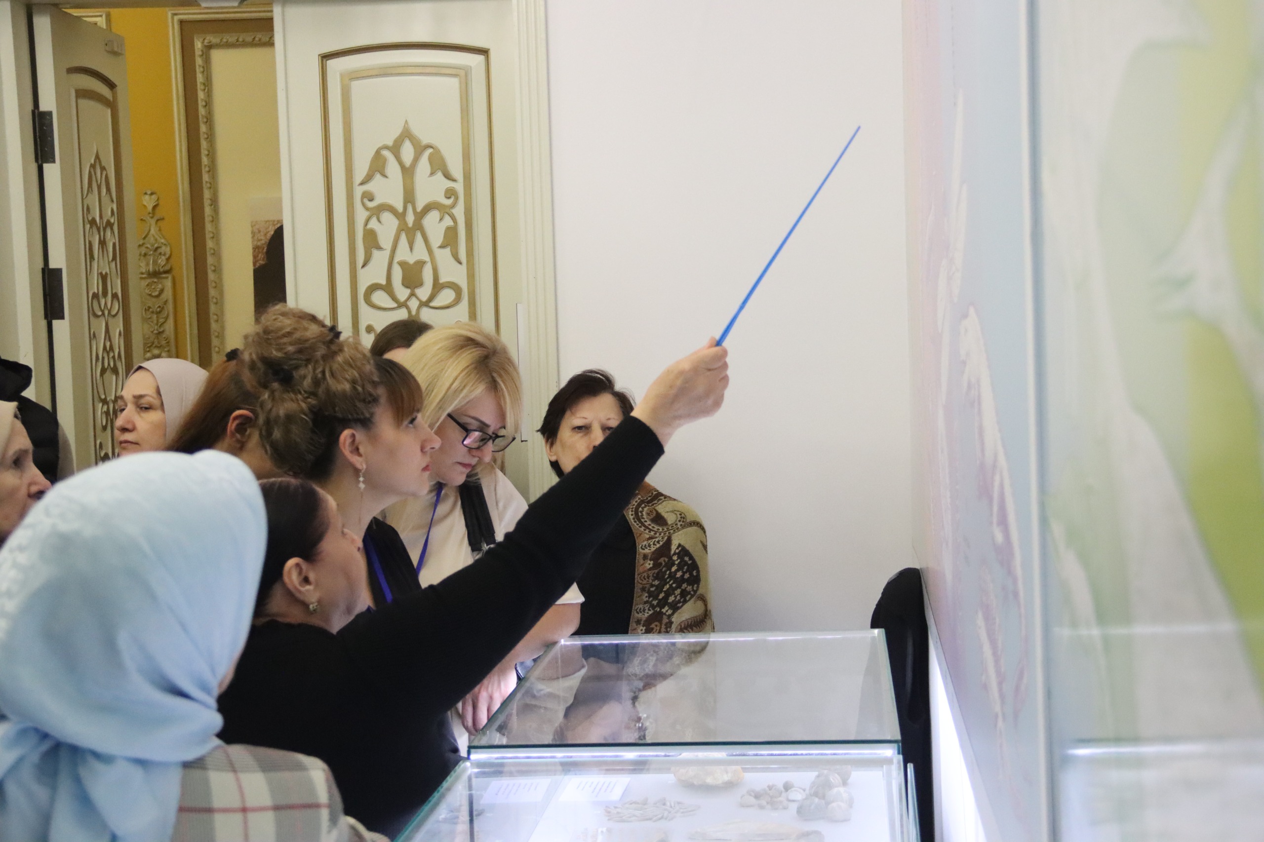 Знакомство с культурным наследием Дагестана. Экскурсия для соотечественниц из-за рубежа прошла в Махачкале